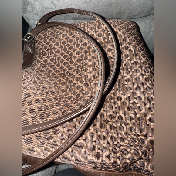 Coach Op Art Needlepoint Madison Phobe Shoulder Tote 26281 - Picture 10 of 12